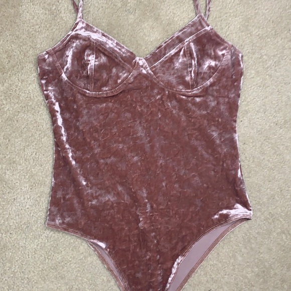 Velvet pink bustier bodysuit - Picture 1 of 3